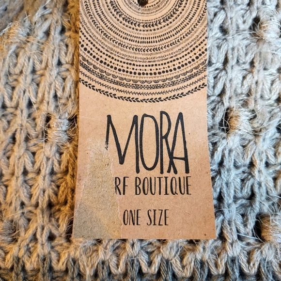 Mora Surf Boutique Cashmere String Vest. - Picture 8 of 13